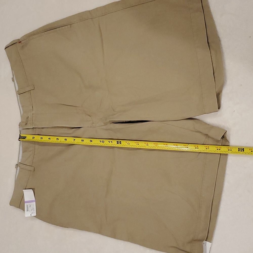 NWT Van Heusan Chino shorts